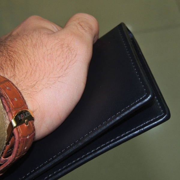 Men’s Leather Half Long Wallet.