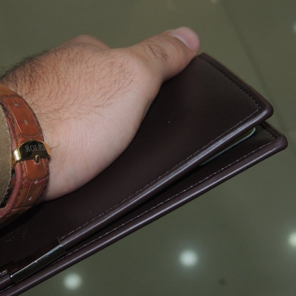 Men’s Leather Half Long Wallet.
