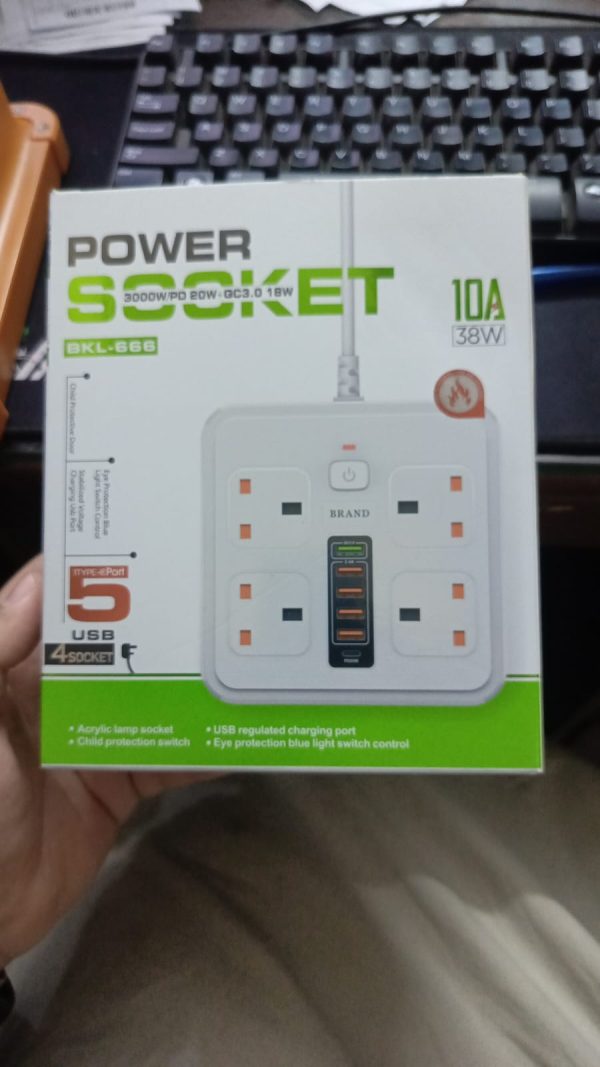 Power Socket / Power Strip / Power Extension With Type-c Pd 20w + Usb Qc 3.0 Fast Charging 6 Ports, Universal Power Socket / 4-way Power Strip / 2m Extension Cable